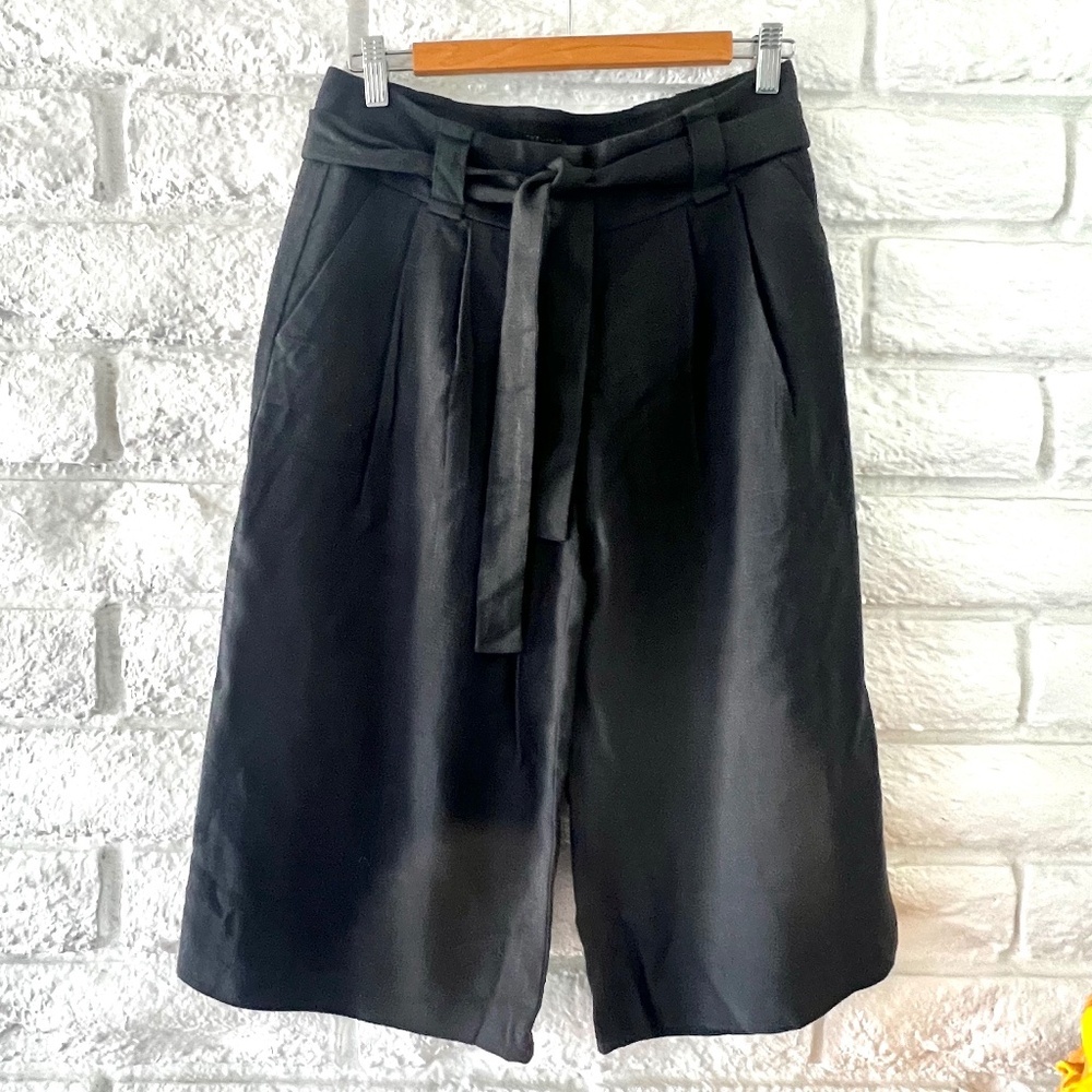 The Limited Cassidy Fit Wide Leg Capri Pants Size 4